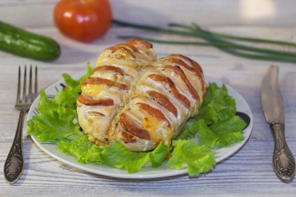 poitrine de poulet avec un régime protéiné